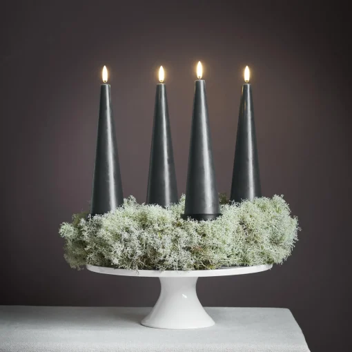 Uyuni Lighting Giftbox w. spike, remote, LED cone candle 4-pack,