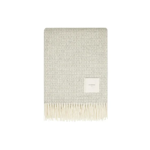 Compliments Nest plaid,