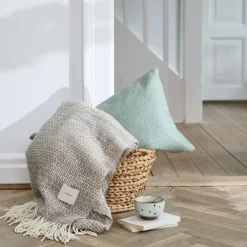 Compliments Nest plaid,