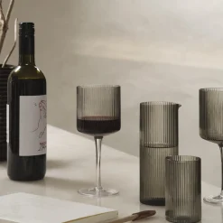 Ferm Living Ripple Rødvinsglas 2 stk.,