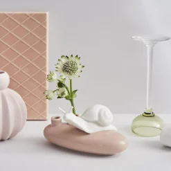 Dottir Nordic Design Sweet Stories Snail vase, rose
