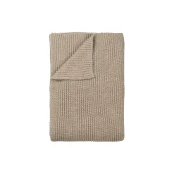 Aiayu Tito Throw, camel