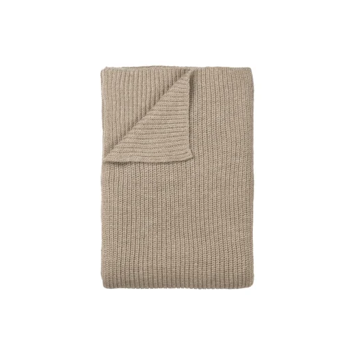 Aiayu Tito Throw, camel